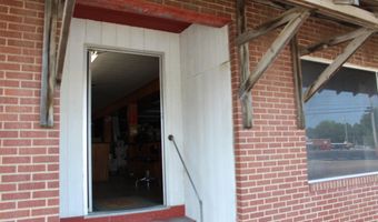 802 N Jefferson St, Ava, MO 65608