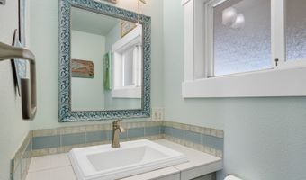 25915 BEACH Dr, Rockaway Beach, OR 97136