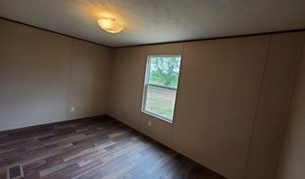 9990 Crow Ln 3, Adkins, TX 78101