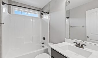 1908 Sweetfern Pl, Aberdeen, NC 28315