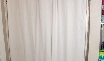 311 S D St, Albia, IA 52531