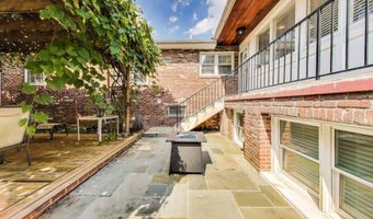 3100 N GLEBE Rd, Arlington, VA 22207