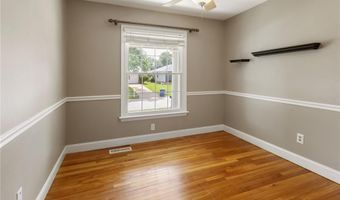407 Palermo Dr, Ballwin, MO 63021