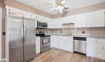 197 Waters Ave, Allenhurst, GA 31301
