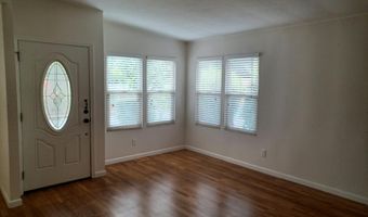 1945 PINER Rd 16, Santa Rosa, CA 95403