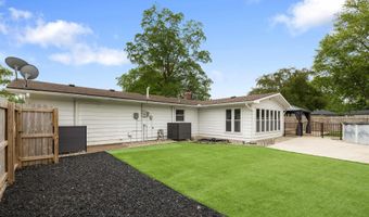 110 Navarre Ct, Auburn, IN 46706
