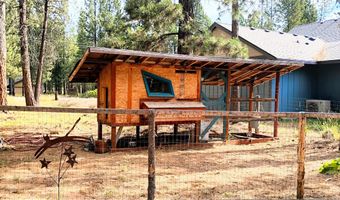 16947 Quartz Rd, Bend, OR 97707