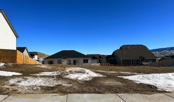 1061 River Heights Dr, Mills, WY 82604