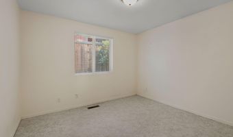 527 SW Forest Grove Dr, Bend, OR 97702