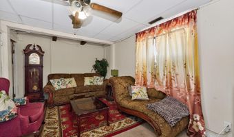 41 Chestnut St, Amsterdam, NY 12010