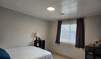 113 N WALNUT St, Bingen, WA 98605