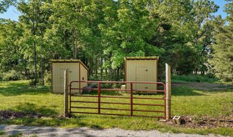 18519 Farm Road 2000, Aurora, MO 65605