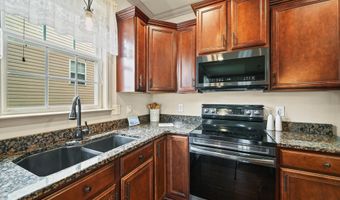 109 Dewfield Ln, Boiling Springs, SC 29316