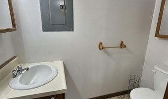 90 Baldwin Dr, Bangor, ME 04401