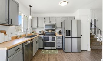 18932 E Kansas Dr, Aurora, CO 80017