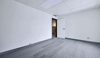 4588 Kenny Rd, Columbus, OH 43220
