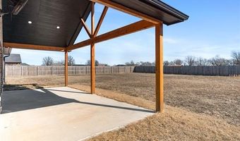 205 Lindsey Ave, Adair, OK 74330