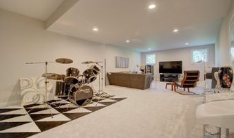 1484 Apple Farm Ln, Anderson Twp., OH 45230