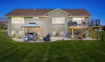 800 Kaitlynn Ave, Anamosa, IA 52205