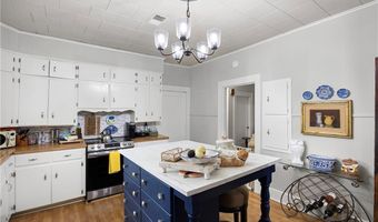 105 Avenue 2 NW, Atkins, AR 72823