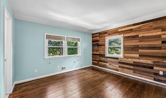 8109 BAINBRIDGE Rd, Alexandria, VA 22308