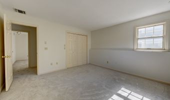 84 Founders Vlg 84, Clinton, CT 06413