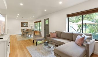 2360 S ARLINGTON RIDGE Rd, Arlington, VA 22202