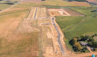 2500 E Chestnut Trl, Brandon, SD 57005