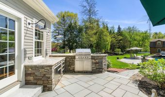 76 Joppa Hill Rd, Bedford, NH 03110