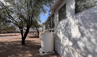 1185 N Basyl Ln, Benson, AZ 85602