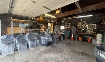 14 MEADOW St, Bayonne, NJ 07002