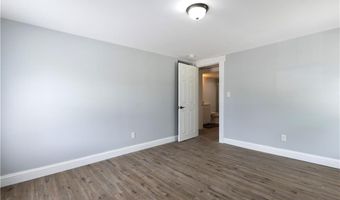 14 W Natick Rd, Warwick, RI 02886