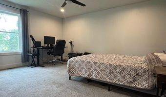 422 17th St, Bedford, IN 47421