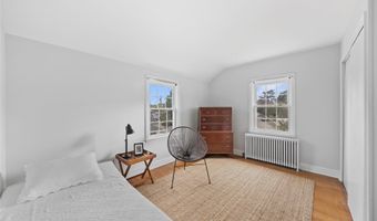 91 Ireland Pl, Amityville, NY 11701