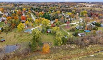 5122 Elizabeth Ln, Almont, MI 48003