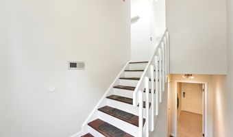 27 Pheasant Run 27, Cromwell, CT 06416