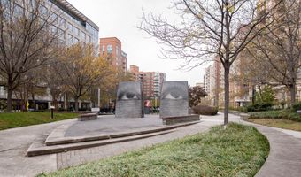 3650 S GLEBE Rd 450, Arlington, VA 22202