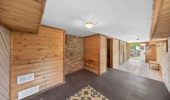 1052 Lakeside Dr E, Alloway, NJ 07422