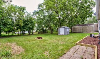 228 Hilltop Rd, Ames, IA 50014