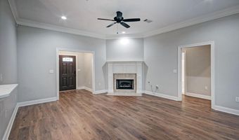 301 Old Town Cir, Brandon, MS 39042