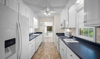 32 Eustis Landing Rd, Beaufort, SC 29907