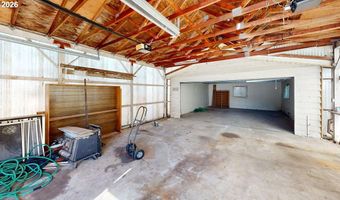 15931 OCEANVIEW Dr, Brookings, OR 97415