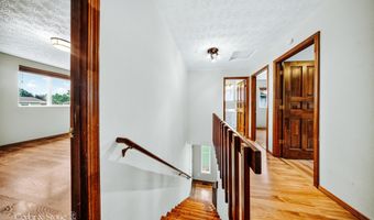 3130 Bridle Ln, Anchorage, AK 99517