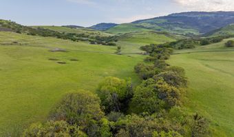 1650 E Nevada St, Ashland, OR 97520