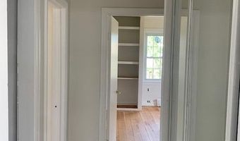 225 Admiral Ave, Beachwood, NJ 08722
