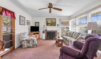 14 Larboard St, Beachwood, NJ 08722