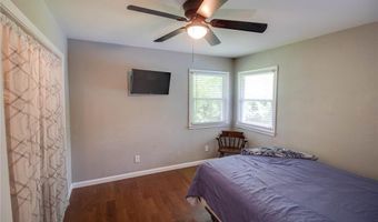 6607 Wenzel Rd, Alton, IL 62002