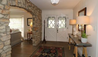 1 Crosstie Ln, Batesville, IN 47006