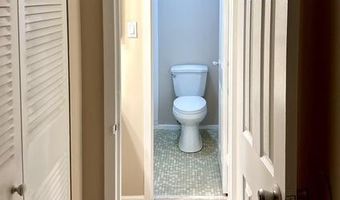 1836 METZEROTT Rd #1414, Adelphi, MD 20783