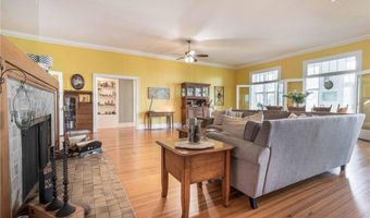 4974 Interlachen Dr NE, Alexandria, MN 56308